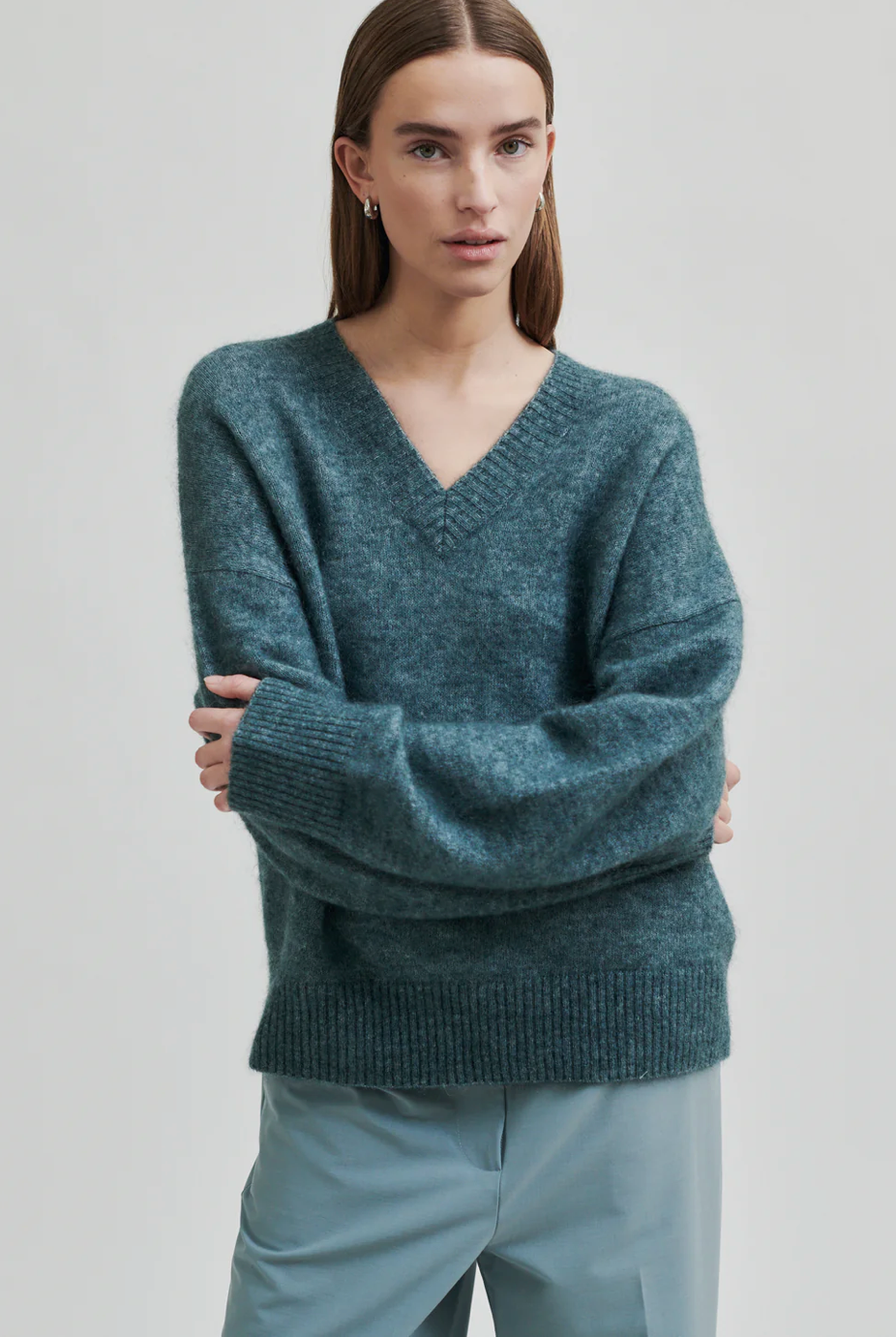 Brook Knit Loose V-Neck