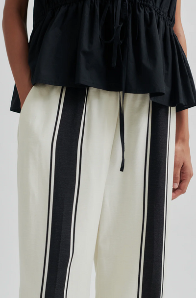 Lie Trousers
