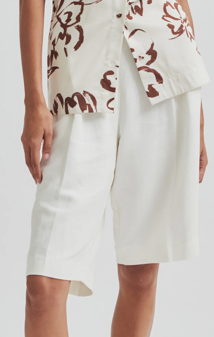 Lino Shorts