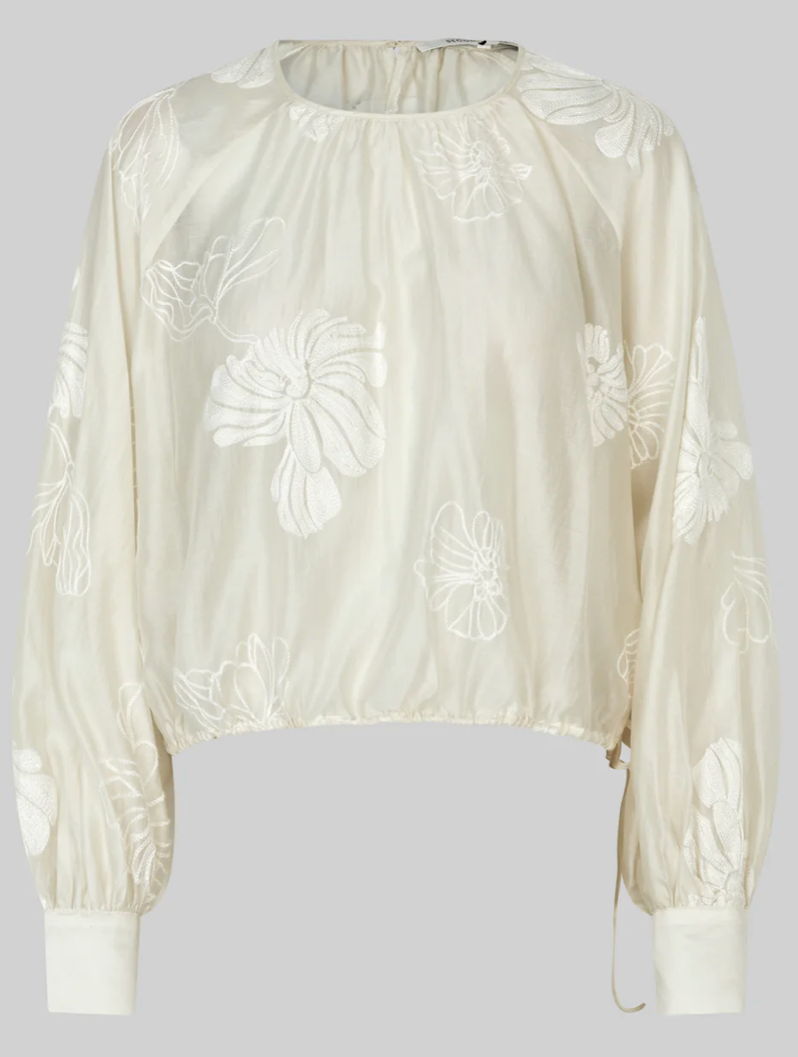 Veria Blouse