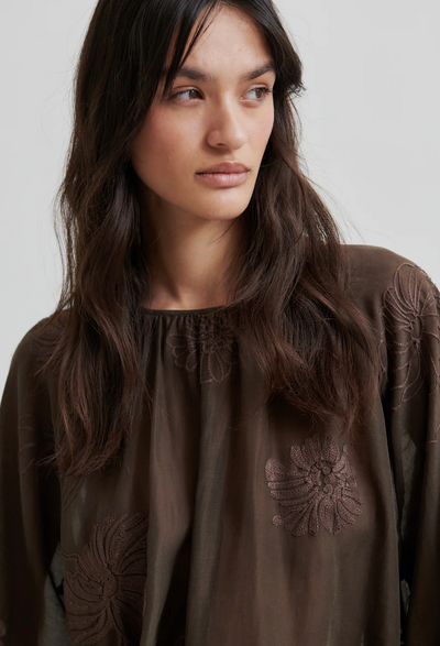 Veria Blouse Delicioso
