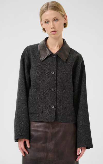 KBAnuk Jacket