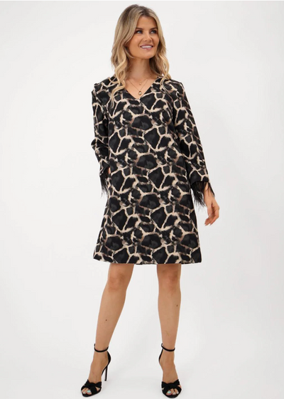 KATE & PIPPA TAYLOR MINI SHIFT DRESS IN BLACK PRINT