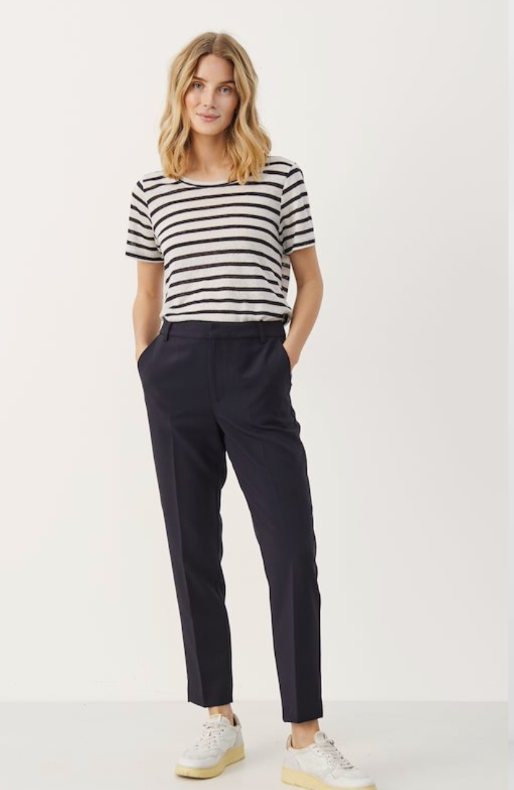 URBANAPW TROUSERS Navy